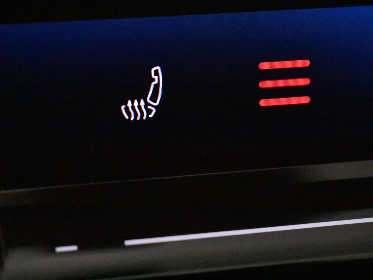 R-Line Edition - eHybrid | 'App-Connect' draadloze smartphone integratie | Automatische afstandsregeling (Adaptive Cruise Control) | Diefstalalarm