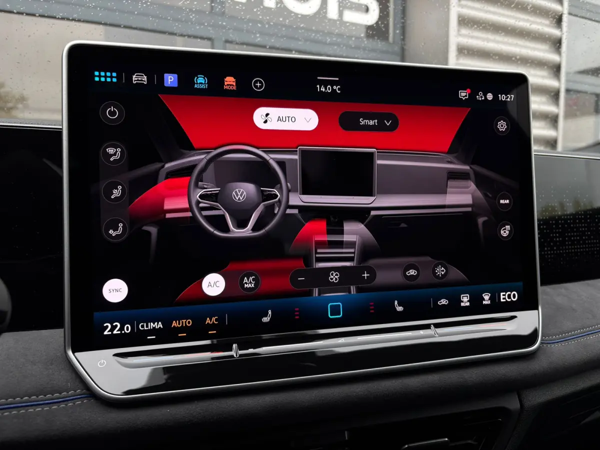 R-Line Edition - eHybrid | 'App-Connect' draadloze smartphone integratie | Automatische afstandsregeling (Adaptive Cruise Control) | Diefstalalarm