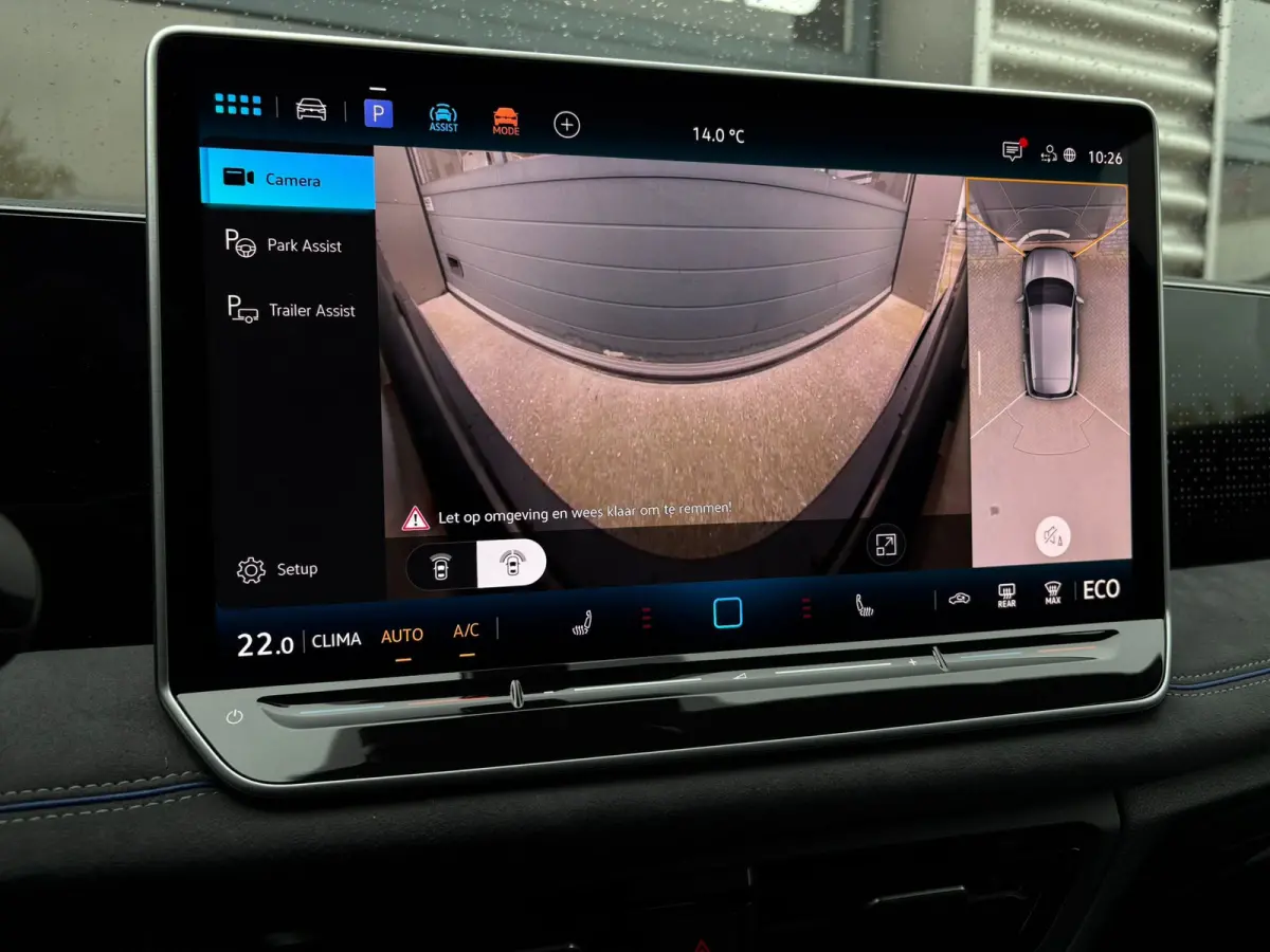 R-Line Edition - eHybrid | 'App-Connect' draadloze smartphone integratie | Automatische afstandsregeling (Adaptive Cruise Control) | Diefstalalarm