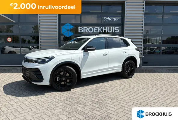 R-Line Edition - eHybrid | 'App-Connect' draadloze smartphone integratie | Automatische afstandsregeling (Adaptive Cruise Control) | Diefstalalarm