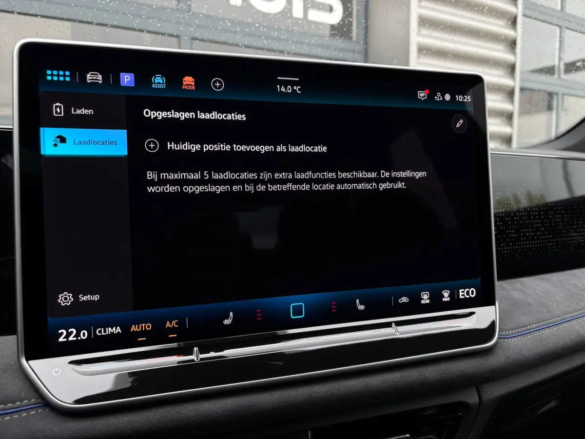 R-Line Edition - eHybrid | 'App-Connect' draadloze smartphone integratie | Automatische afstandsregeling (Adaptive Cruise Control) | Diefstalalarm
