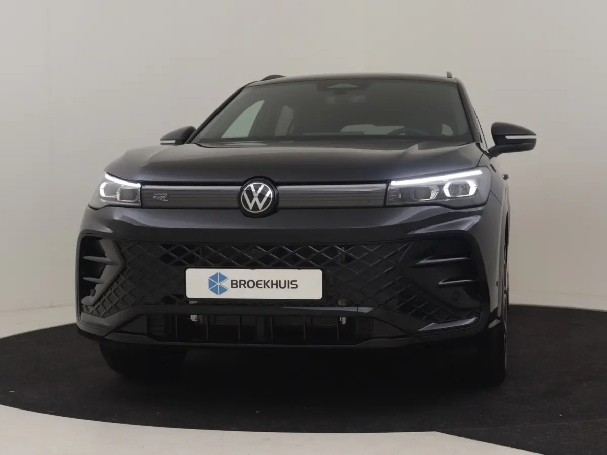 R-Line Edition - eHybrid | 'App-Connect' draadloze smartphone integratie | Automatische afstandsregeling (Adaptive Cruise Control) | Diefstalalarm