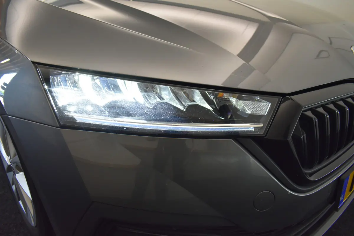 1.0 e-TSI Sportline Trekhaak Virtual schaalstoelen Stoelverwarming