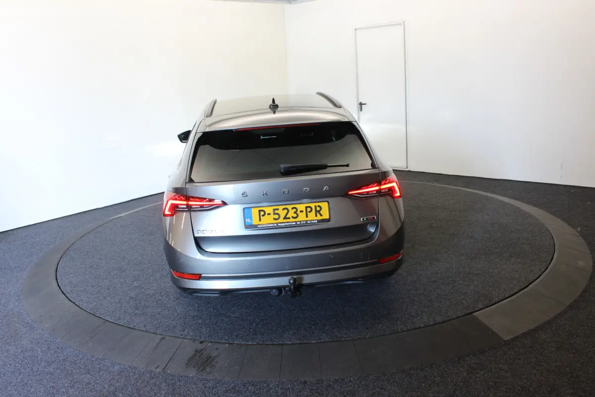 1.0 e-TSI Sportline Trekhaak Virtual schaalstoelen Stoelverwarming