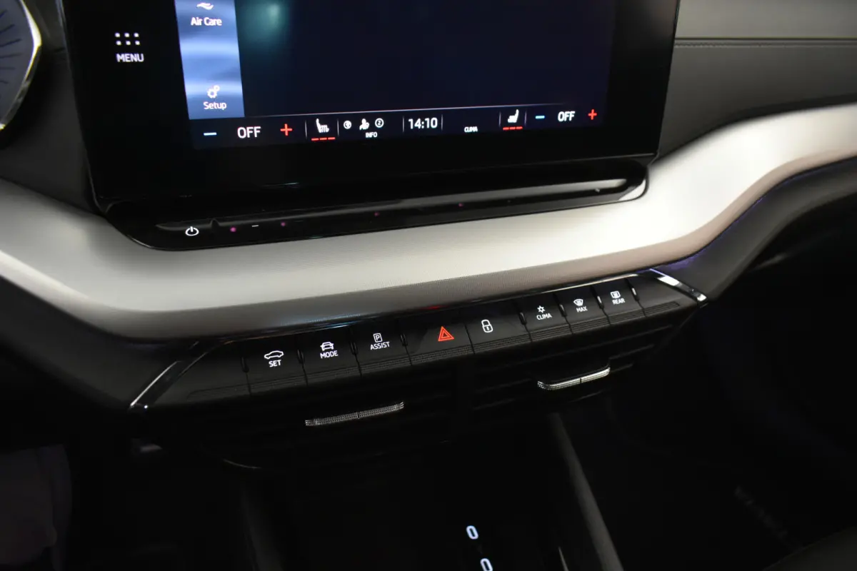 1.0 e-TSI Sportline Trekhaak Virtual schaalstoelen Stoelverwarming