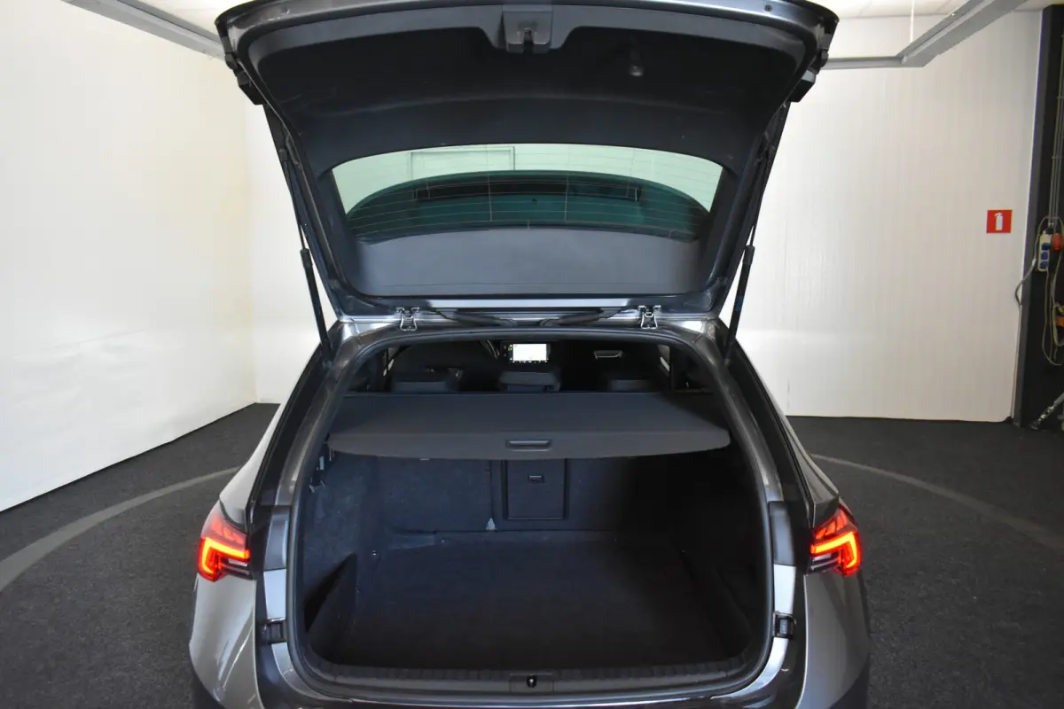 1.0 e-TSI Sportline Trekhaak Virtual schaalstoelen Stoelverwarming