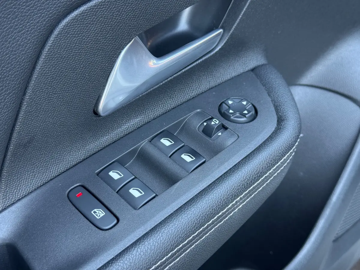 1.2 Turbo GS Line | LED | Camera | Cruise