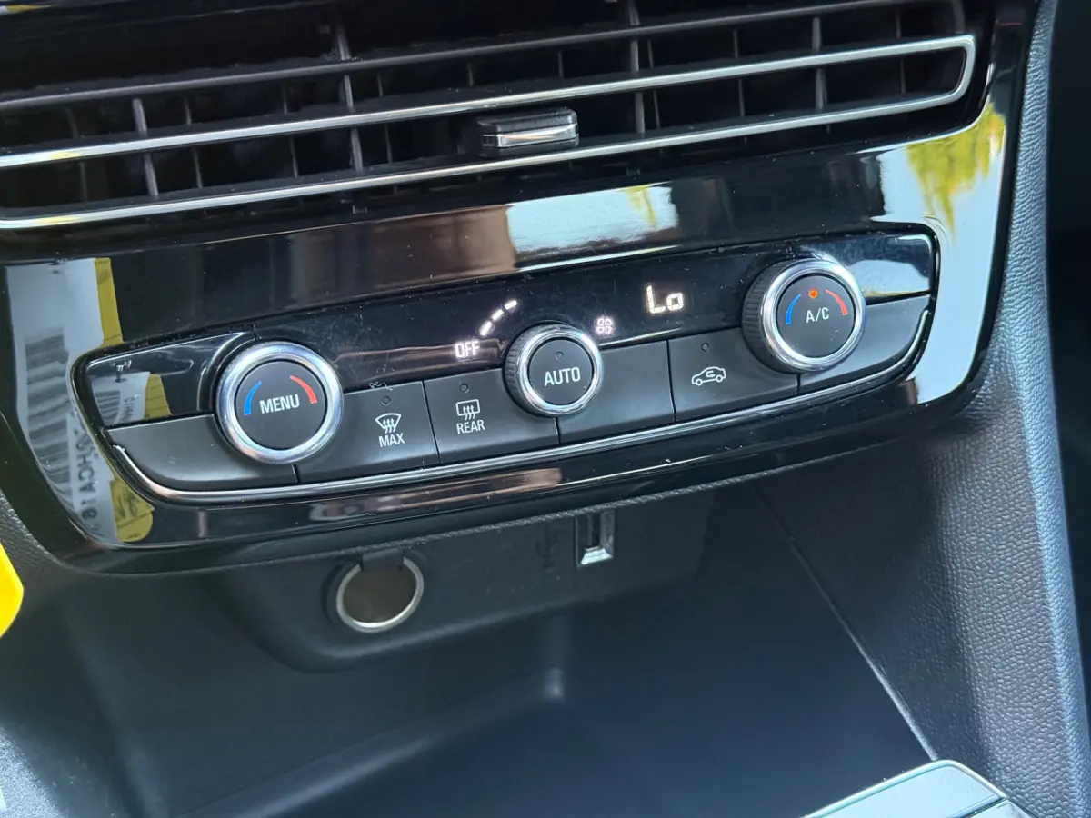 1.2 Turbo GS Line | LED | Camera | Cruise