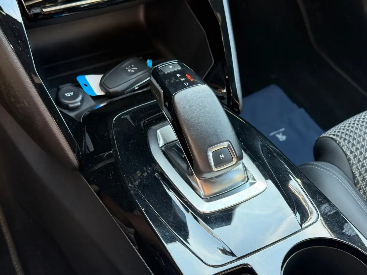 1.2 PureTech GT | Navi | Camera | Carplay