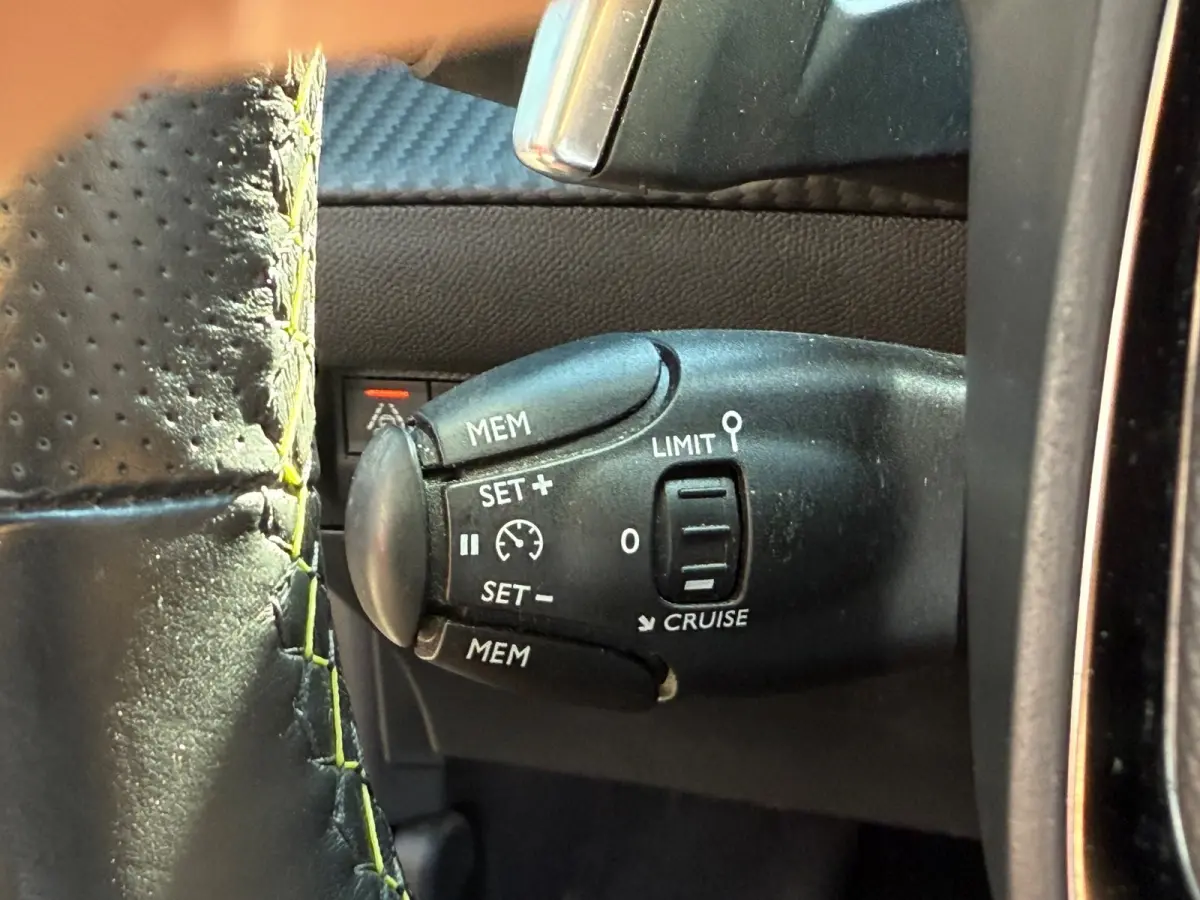 1.2 PureTech GT | Navi | Camera | Carplay