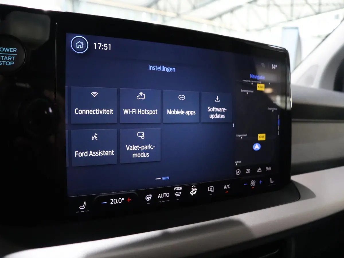 Trend 46 kWh PARKEERSENSOREN V+A, CARPLAY, CRUISE CONTROL, ACHTERUITRIJ CAMERA, 16'' RESERVEWIEL, LED LAADRUIMTEVERLICHTING , LAADVLOERBESCHERMING, RUBBER , TREKHAAK