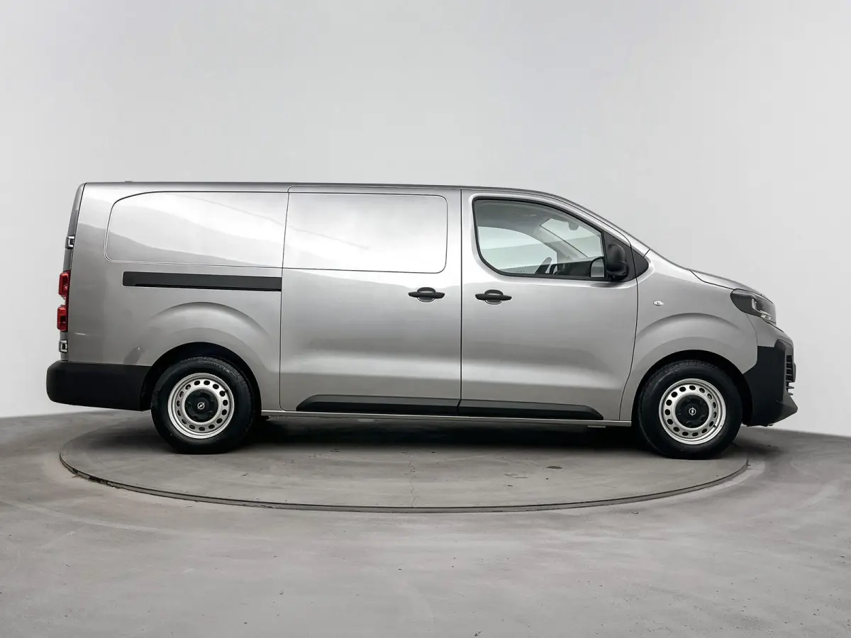 Electric L3 136pk 75 kWh | NIEUW | USB | Volledig Afwerking Laadruimte | 3 Zits | Airco