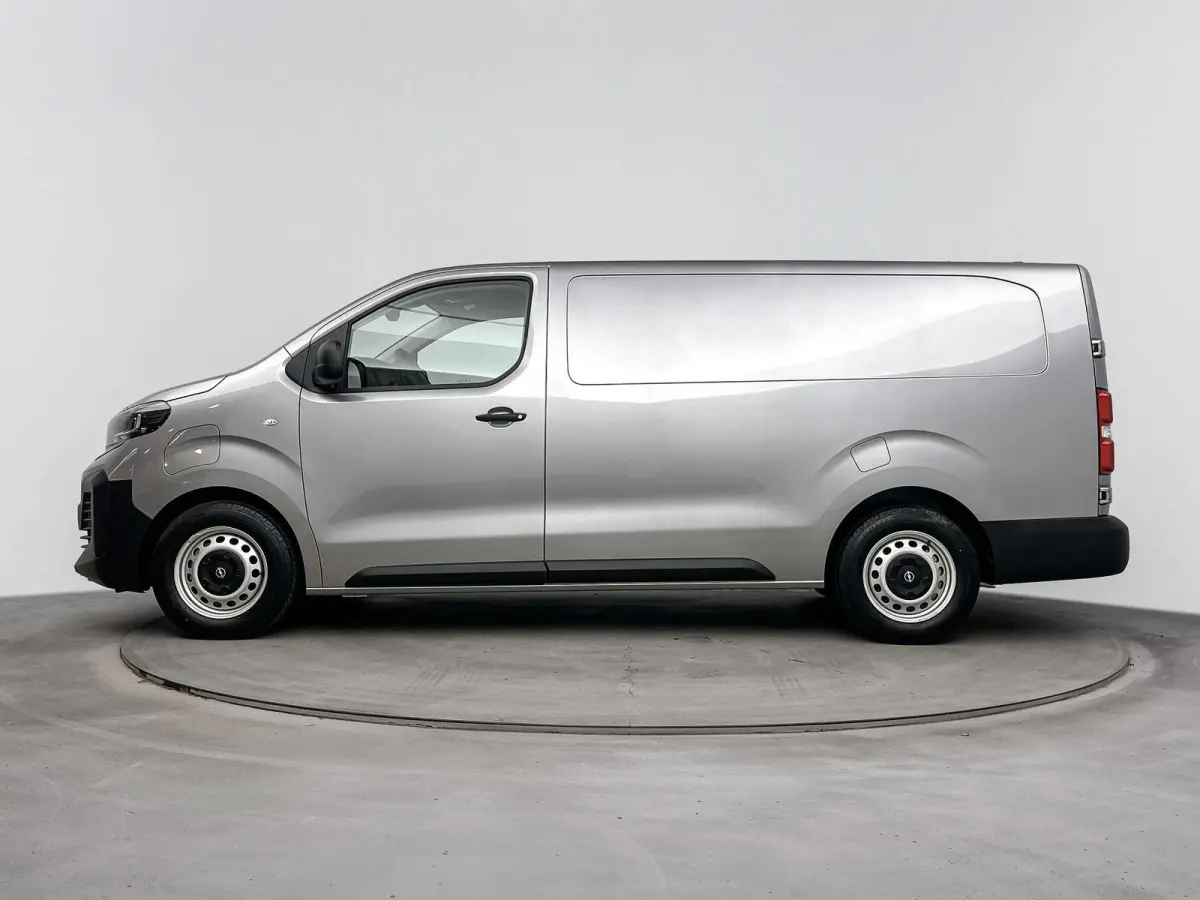 Electric L2 136pk 75 kWh | NIEUW | USB | Volledig Afwerking Laadruimte | 3 Zits | Airco