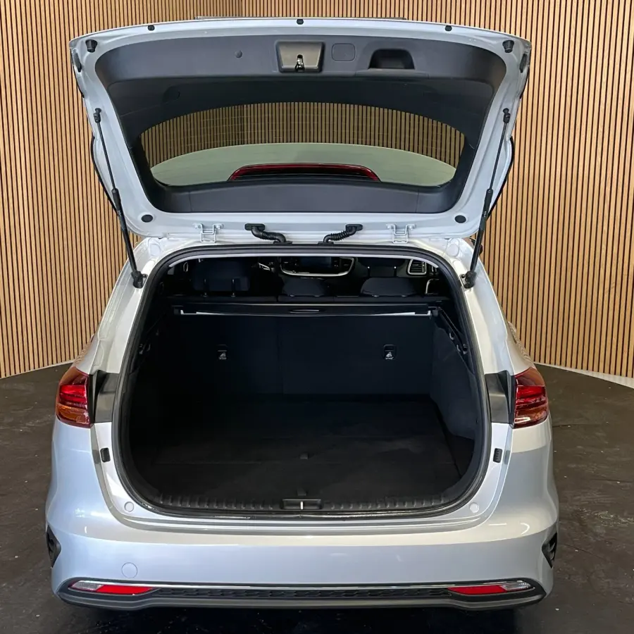 1.0 T-GDi DynamicLine|APPLE CARPLAY, ANDROID AUTO|STOEL-,STUURVERW|CAMERA|CRUISE,CLIMATE|1E EIG.|INCL.BTW|