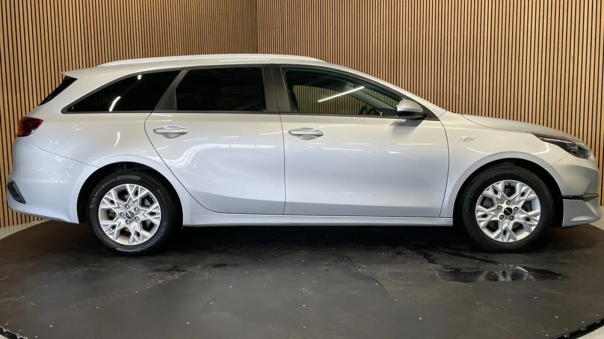 1.0 T-GDi DynamicLine|APPLE CARPLAY, ANDROID AUTO|STOEL-,STUURVERW|CAMERA|CRUISE,CLIMATE|1E EIG.|INCL.BTW|