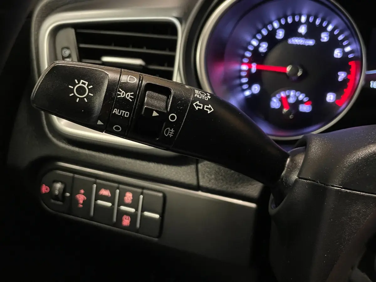1.0 T-GDi DynamicLine|APPLE CARPLAY, ANDROID AUTO|STOEL-,STUURVERW|CAMERA|CRUISE,CLIMATE|1E EIG.|INCL.BTW|