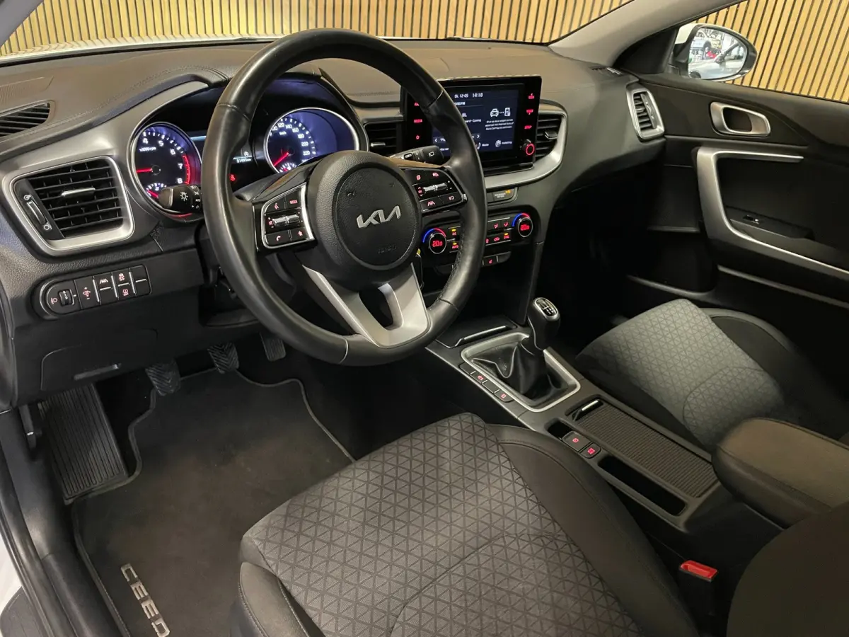 1.0 T-GDi DynamicLine|APPLE CARPLAY, ANDROID AUTO|STOEL-,STUURVERW|CAMERA|CRUISE,CLIMATE|1E EIG.|INCL.BTW|