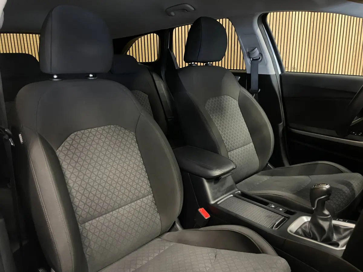 1.0 T-GDi DynamicLine|APPLE CARPLAY, ANDROID AUTO|STOEL-,STUURVERW|CAMERA|CRUISE,CLIMATE|1E EIG.|INCL.BTW|