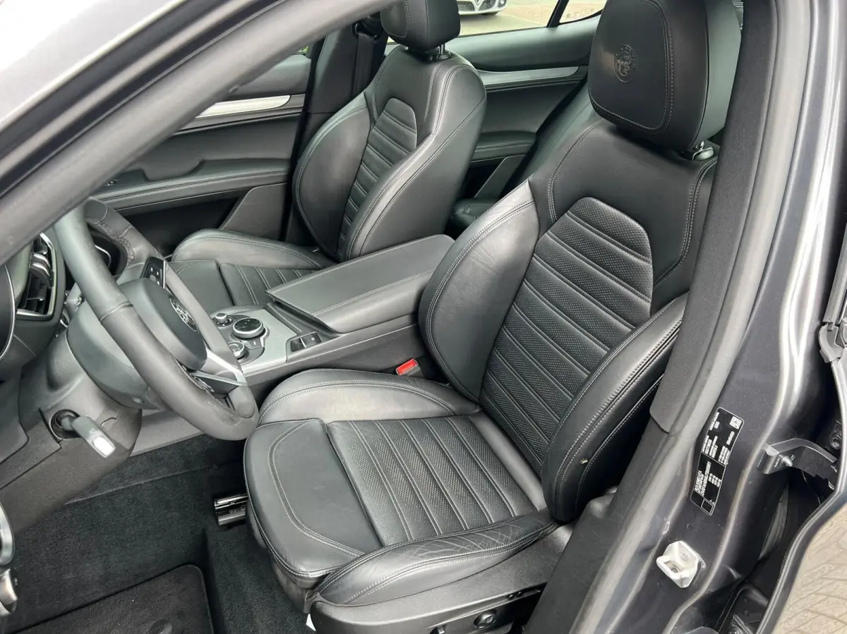 2.0t Q4 Veloce, 310pk, panodak, 1ste eig.