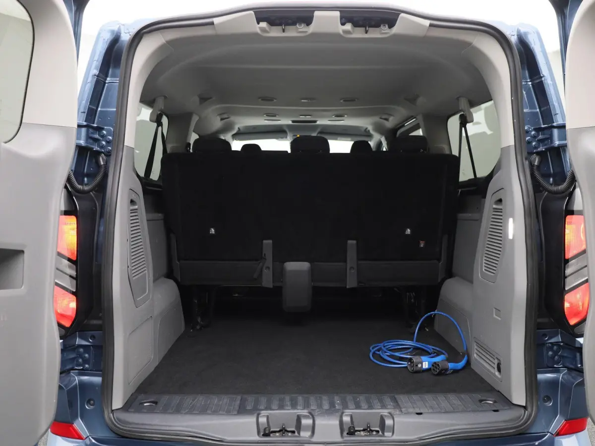 340 2.5 PHEV L2H1 Limited Incl. BTW & BPM | Adaptieve Cruise Controle | Navigatie | achteruitrij camera | 9 Persoons!