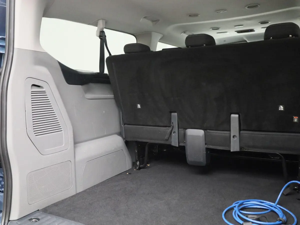 340 2.5 PHEV L2H1 Limited Incl. BTW & BPM | Adaptieve Cruise Controle | Navigatie | achteruitrij camera | 9 Persoons!