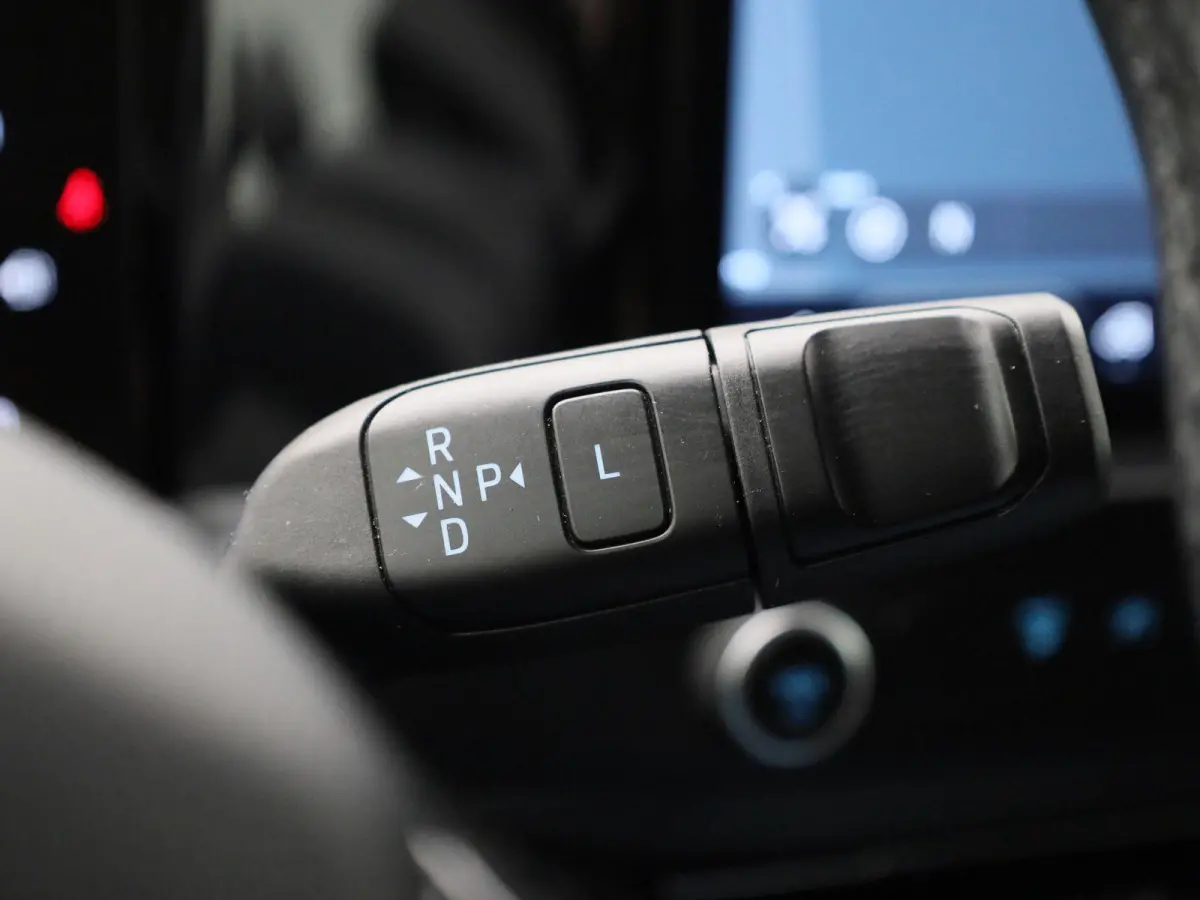 340 2.5 PHEV L2H1 Limited Incl. BTW & BPM | Adaptieve Cruise Controle | Navigatie | achteruitrij camera | 9 Persoons!