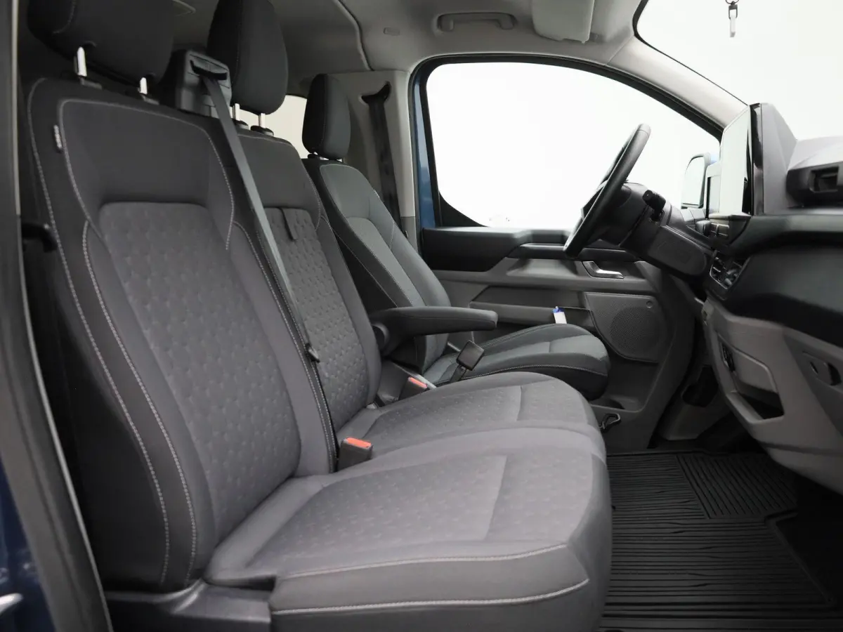 340 2.5 PHEV L2H1 Limited Incl. BTW & BPM | Adaptieve Cruise Controle | Navigatie | achteruitrij camera | 9 Persoons!