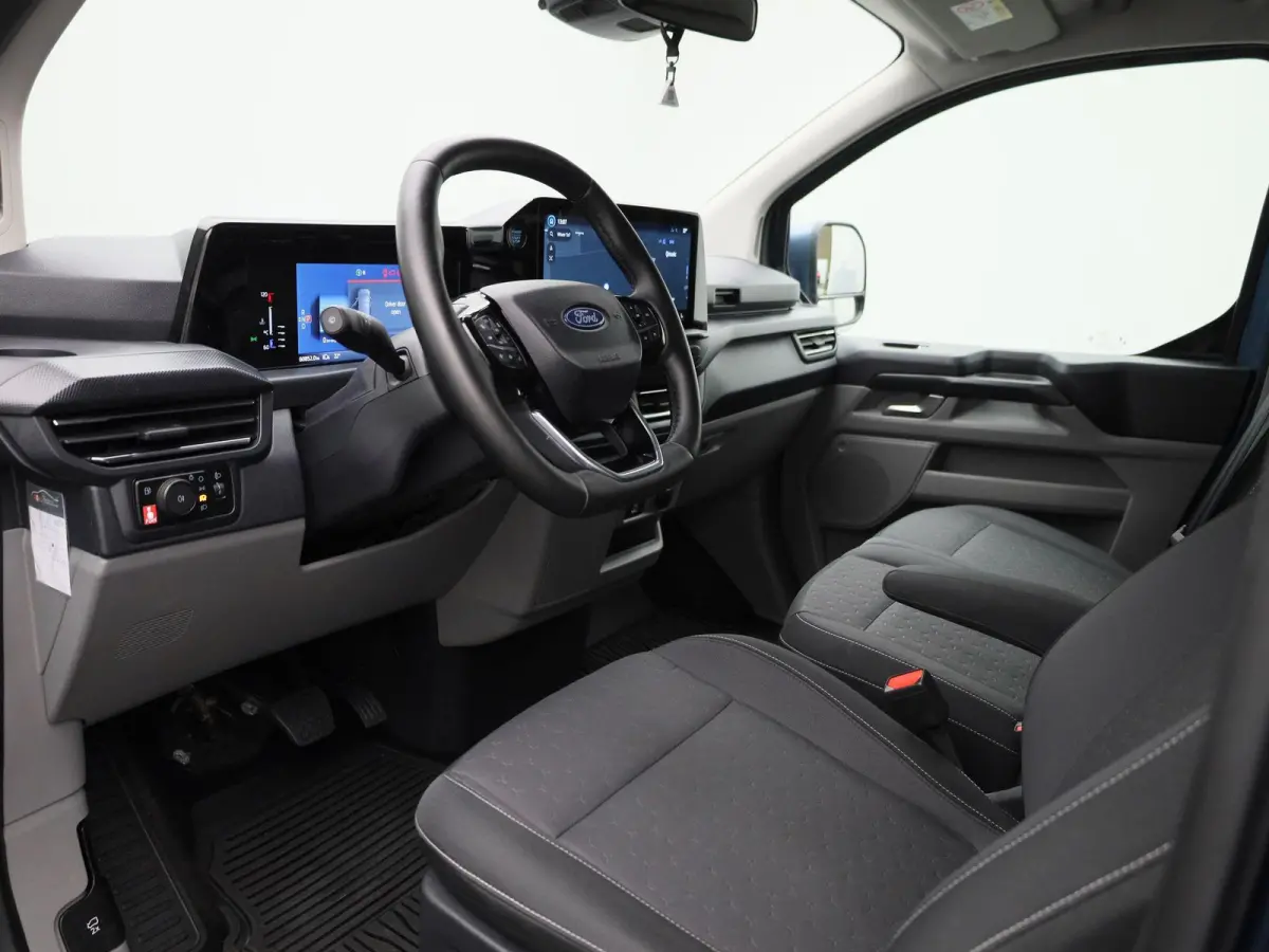 340 2.5 PHEV L2H1 Limited Incl. BTW & BPM | Adaptieve Cruise Controle | Navigatie | achteruitrij camera | 9 Persoons!