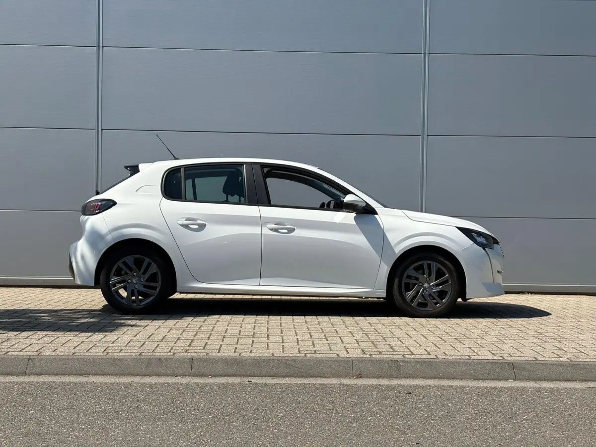 1.2 PureTech Blue Lease Active | Airco | Parkeersensoren | Navigatie | Apple Carplay/Android Auto