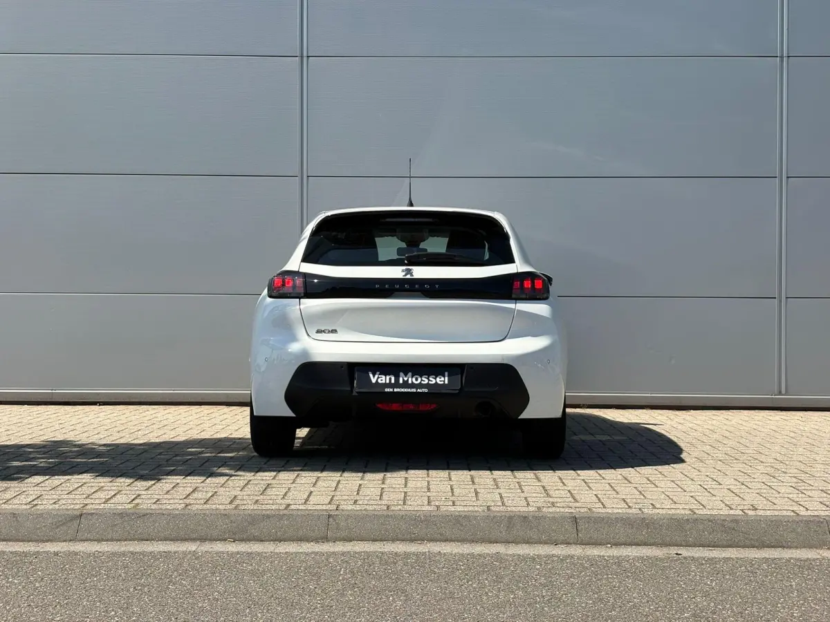 1.2 PureTech Blue Lease Active | Airco | Parkeersensoren | Navigatie | Apple Carplay/Android Auto