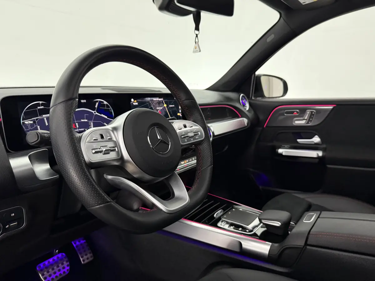 200 AMG | Pano | Virtual | Burmester | Camera | Memory | Sfeer | Carplay | NAP