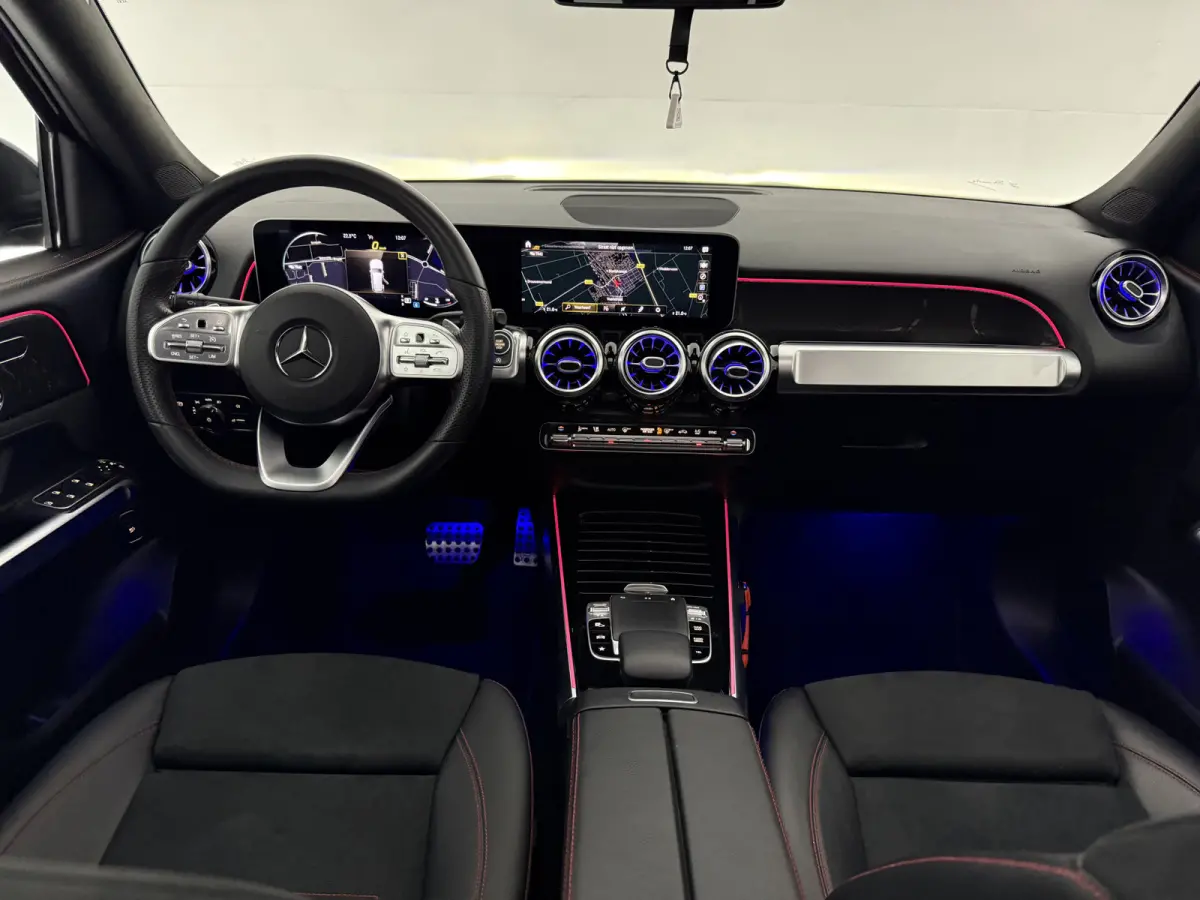 200 AMG | Pano | Virtual | Burmester | Camera | Memory | Sfeer | Carplay | NAP