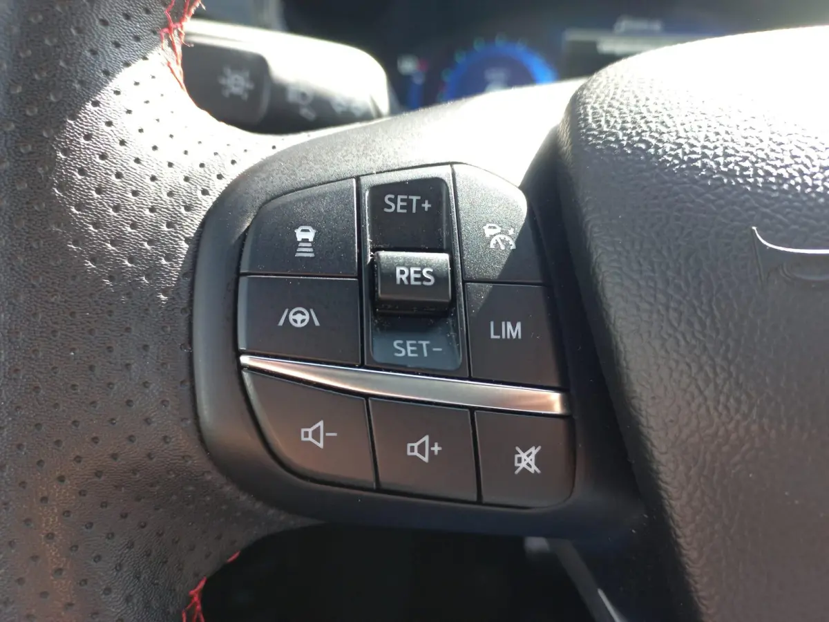 2.5 PHEV ST-Line X Winter Pack - adapt. cruise control