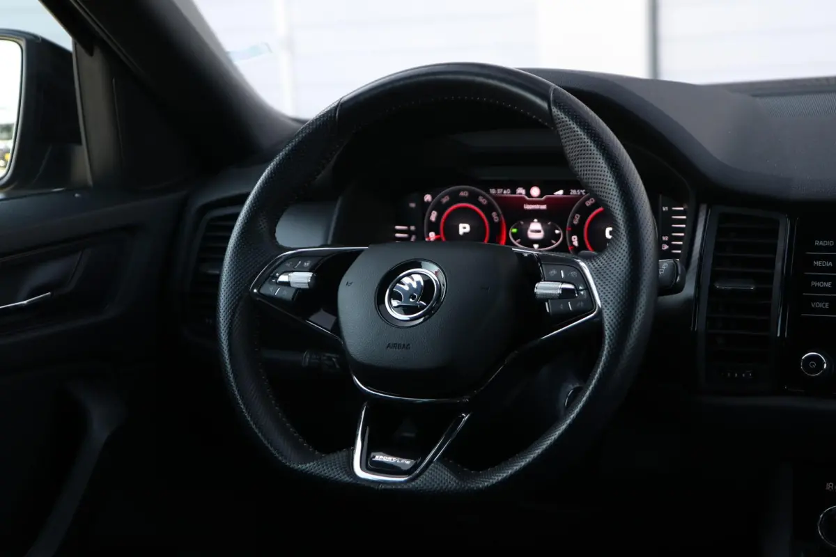 1.5 TSI 150pk DSG Sportline Business | Achteruitrijcamera | Stoelverwarming | Navigatie