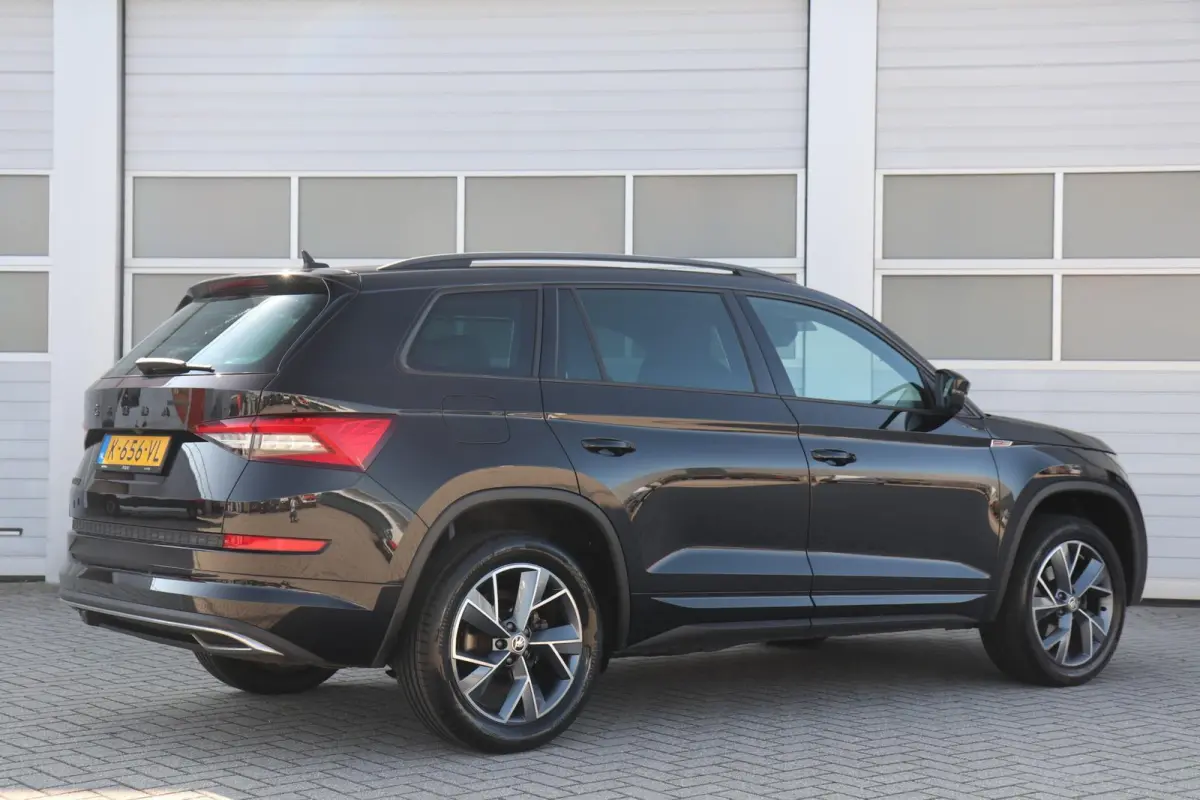 1.5 TSI 150pk DSG Sportline Business | Achteruitrijcamera | Stoelverwarming | Navigatie