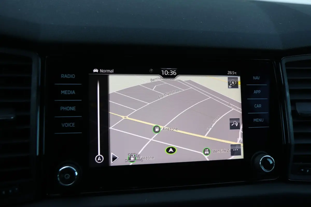 1.5 TSI 150pk DSG Sportline Business | Achteruitrijcamera | Stoelverwarming | Navigatie