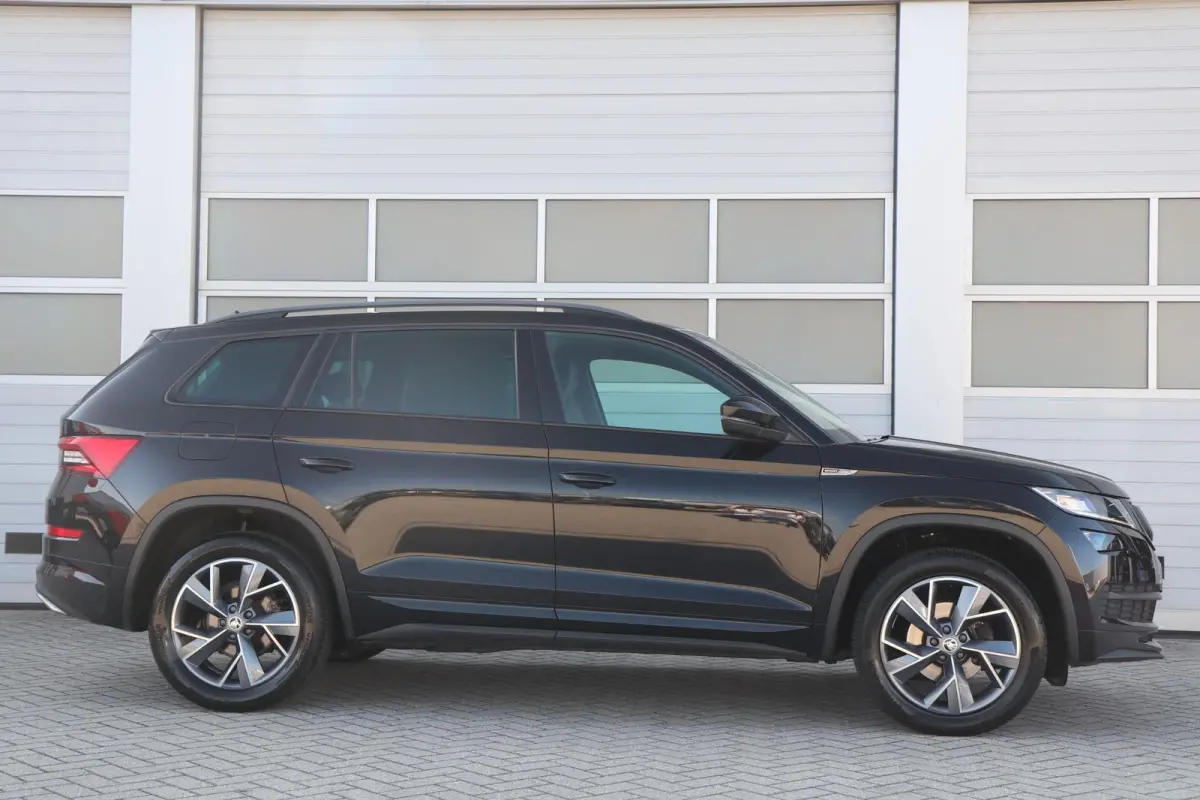 1.5 TSI 150pk DSG Sportline Business | Achteruitrijcamera | Stoelverwarming | Navigatie