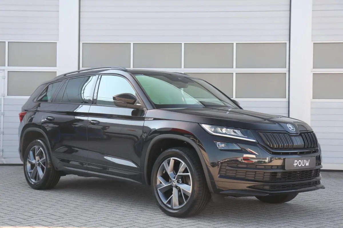 1.5 TSI 150pk DSG Sportline Business | Achteruitrijcamera | Stoelverwarming | Navigatie