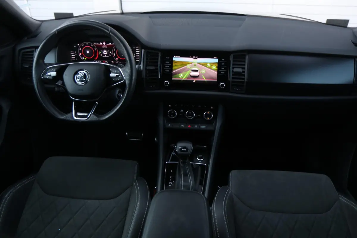 1.5 TSI 150pk DSG Sportline Business | Achteruitrijcamera | Stoelverwarming | Navigatie