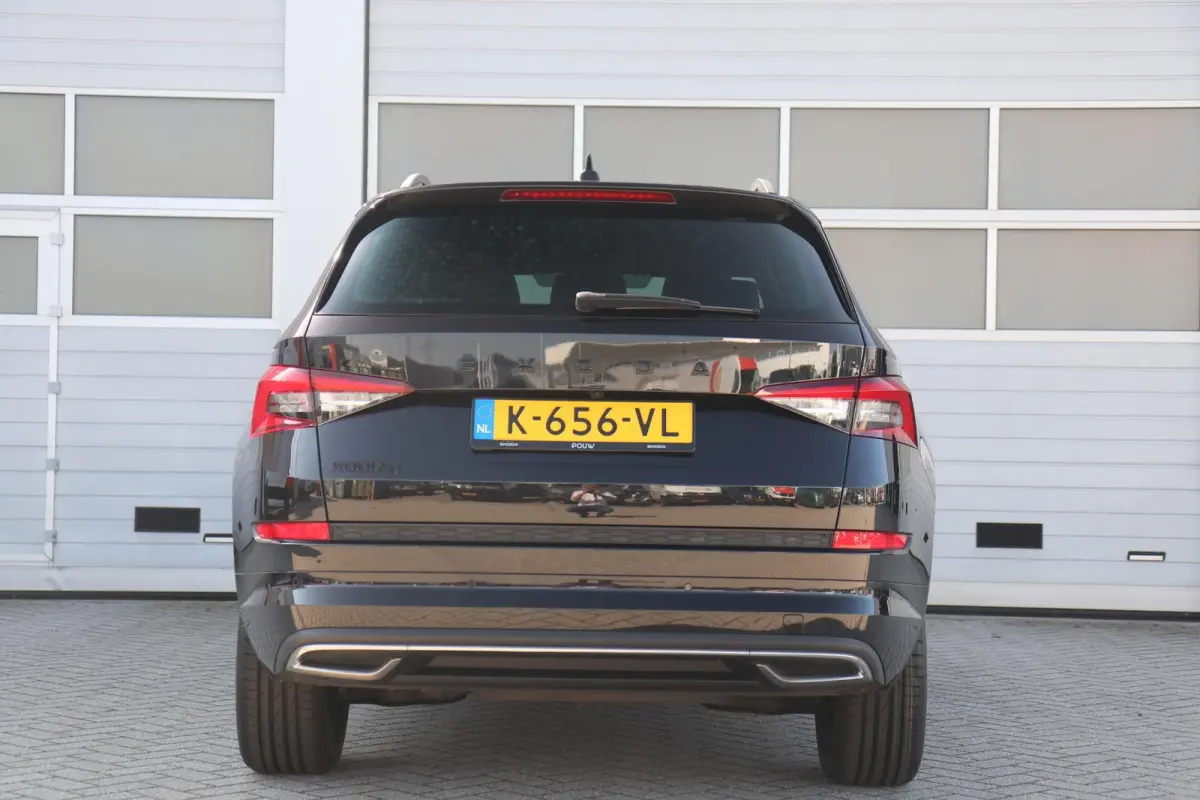 1.5 TSI 150pk DSG Sportline Business | Achteruitrijcamera | Stoelverwarming | Navigatie