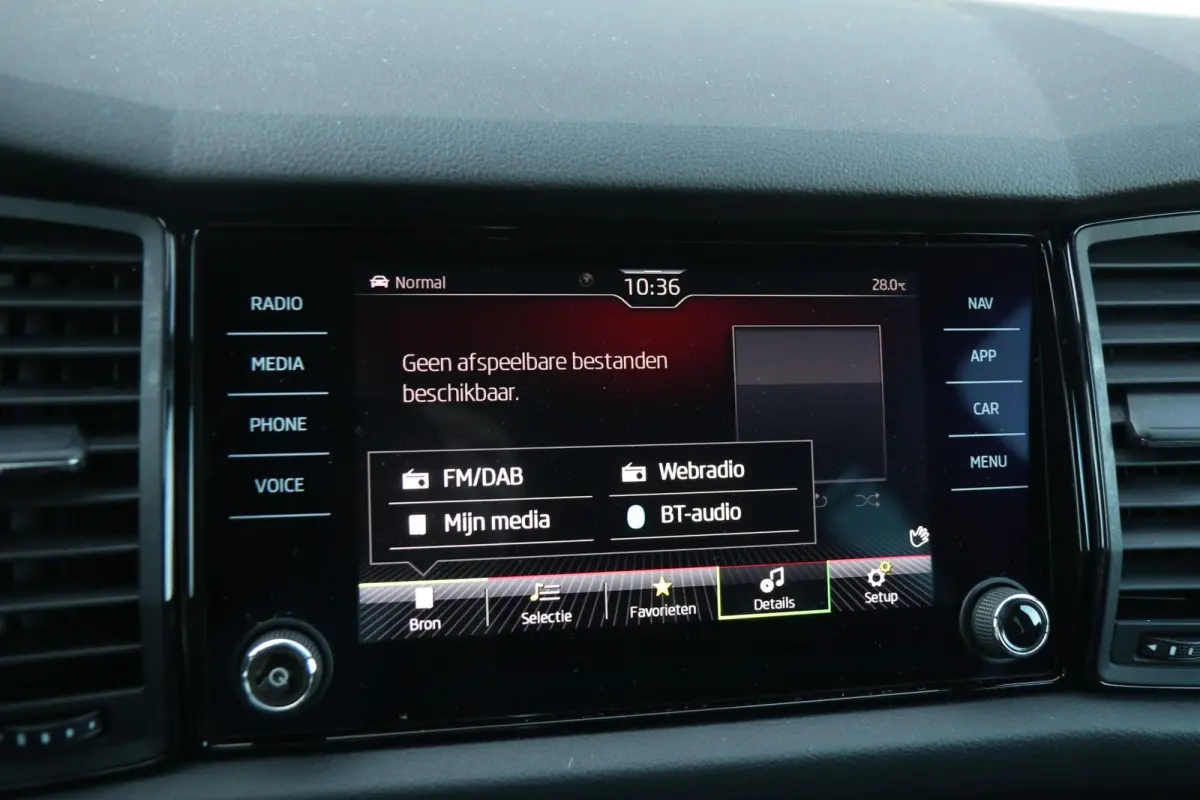 1.5 TSI 150pk DSG Sportline Business | Achteruitrijcamera | Stoelverwarming | Navigatie