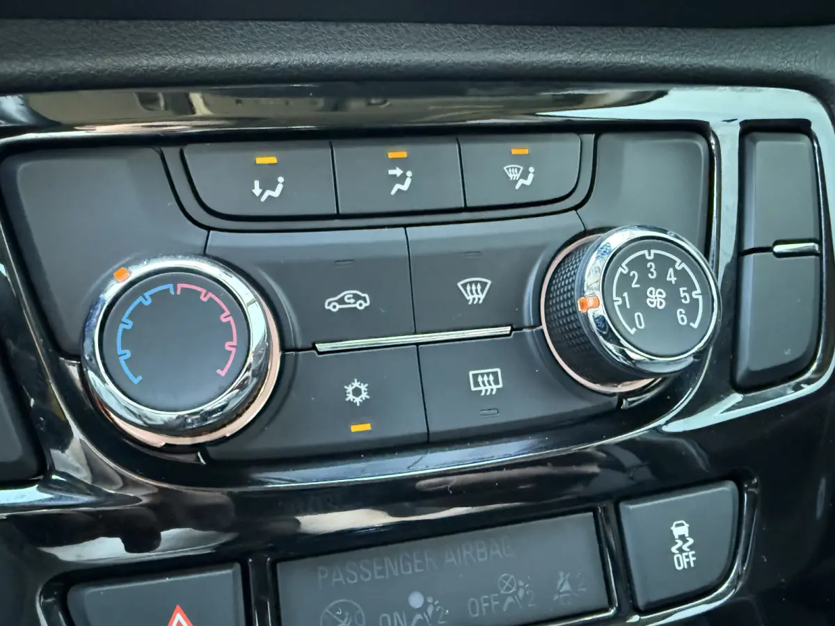 BWJ 2018 1.4 Turbo 141 PK Innovation AUTOMAAT | TREKHAAK | CARPLAY + ANDROID | NAVI | CLIMA | CRUISE | LMV | PDC