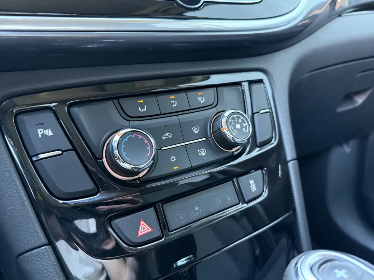 BWJ 2018 1.4 Turbo 141 PK Innovation AUTOMAAT | TREKHAAK | CARPLAY + ANDROID | NAVI | CLIMA | CRUISE | LMV | PDC