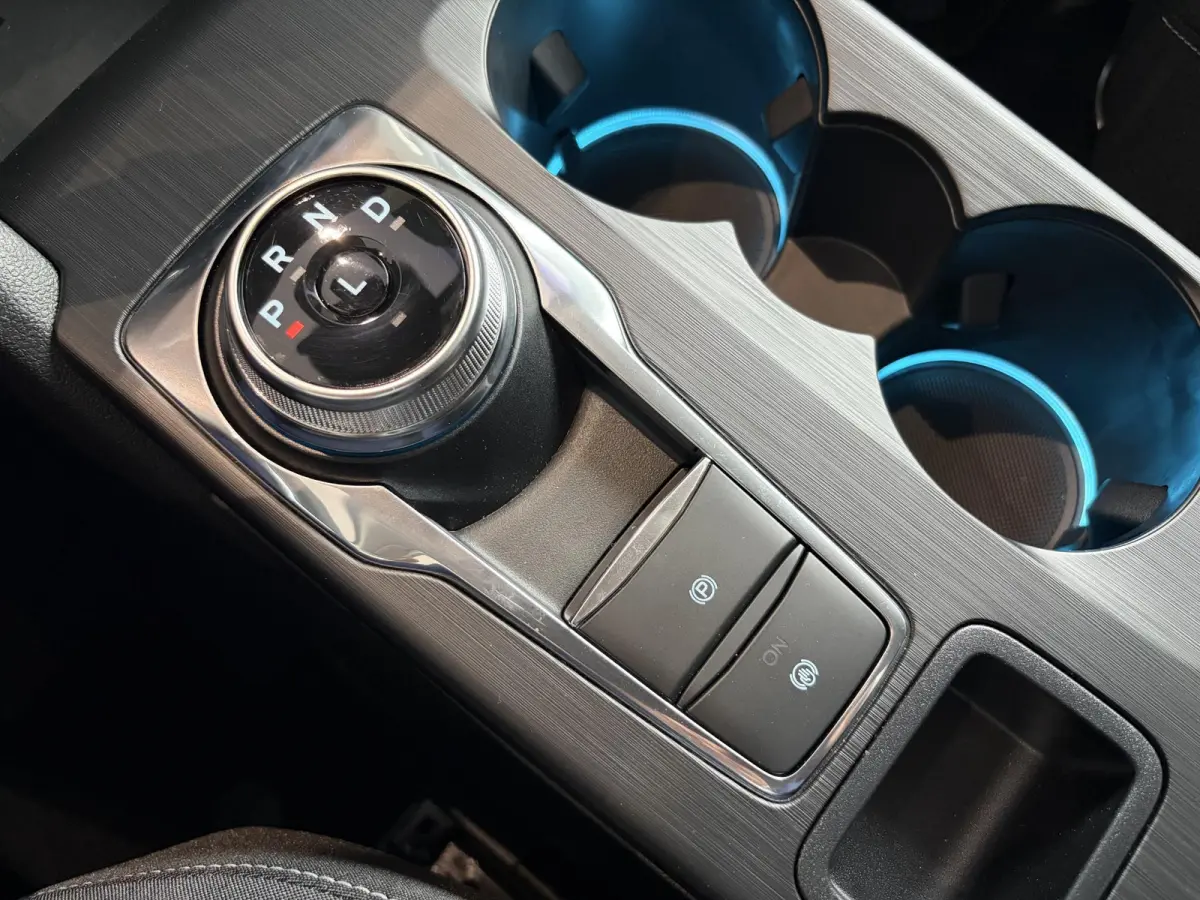 2.5 PHEV Titanium | WEGKLAPBARE TREKHAAK | VERWARMBARE VOORSTOELEN | VERWARMBAAR STUURWIEL | VERWARMBARE VOORRUIT | KEYLESS ENTRY | APPLE CAR PLAY | PARKEERSENSOREN | ACHTERUITRIJCAMERA | NA