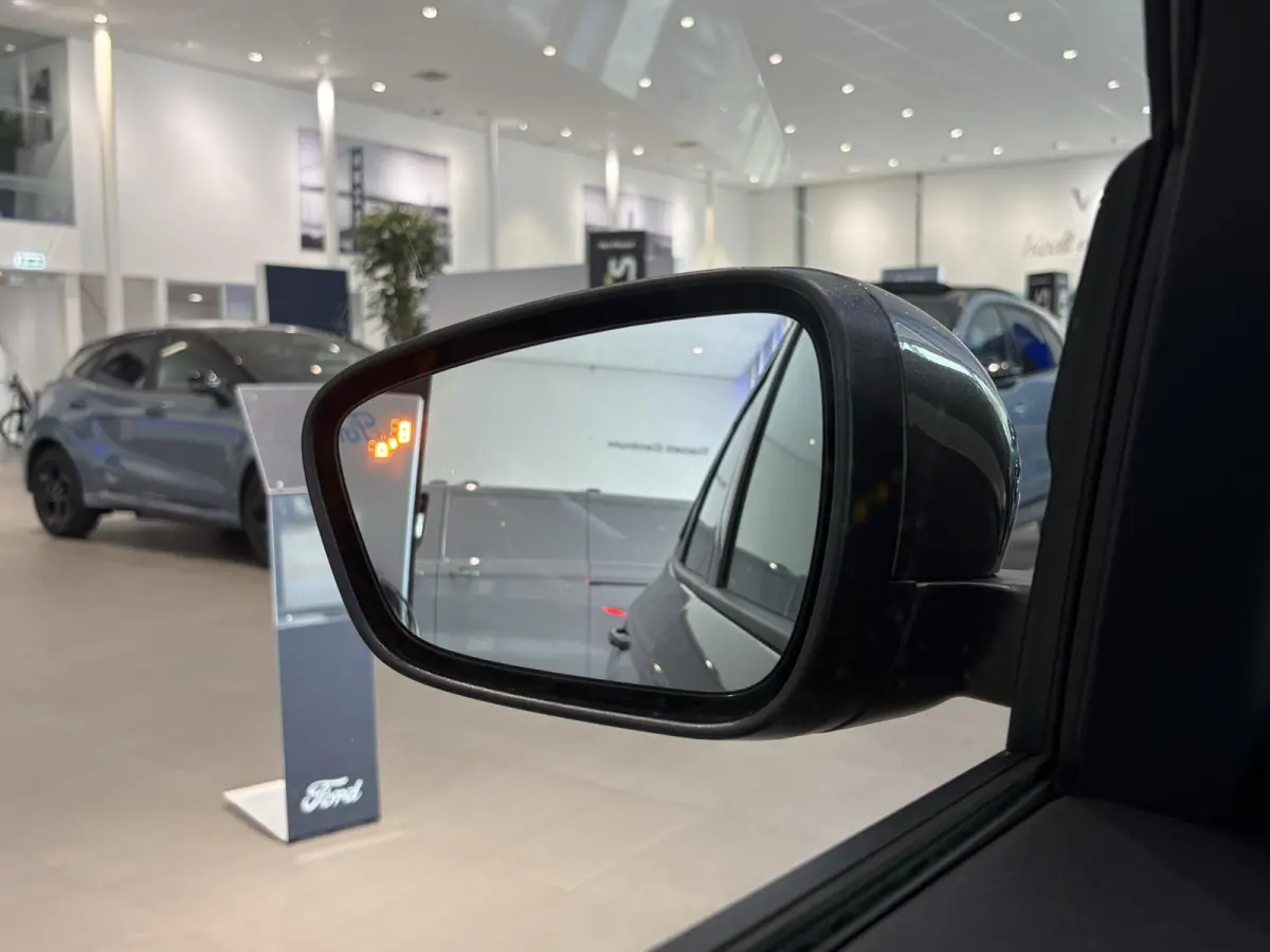 2.5 PHEV Titanium | WEGKLAPBARE TREKHAAK | VERWARMBARE VOORSTOELEN | VERWARMBAAR STUURWIEL | VERWARMBARE VOORRUIT | KEYLESS ENTRY | APPLE CAR PLAY | PARKEERSENSOREN | ACHTERUITRIJCAMERA | NA