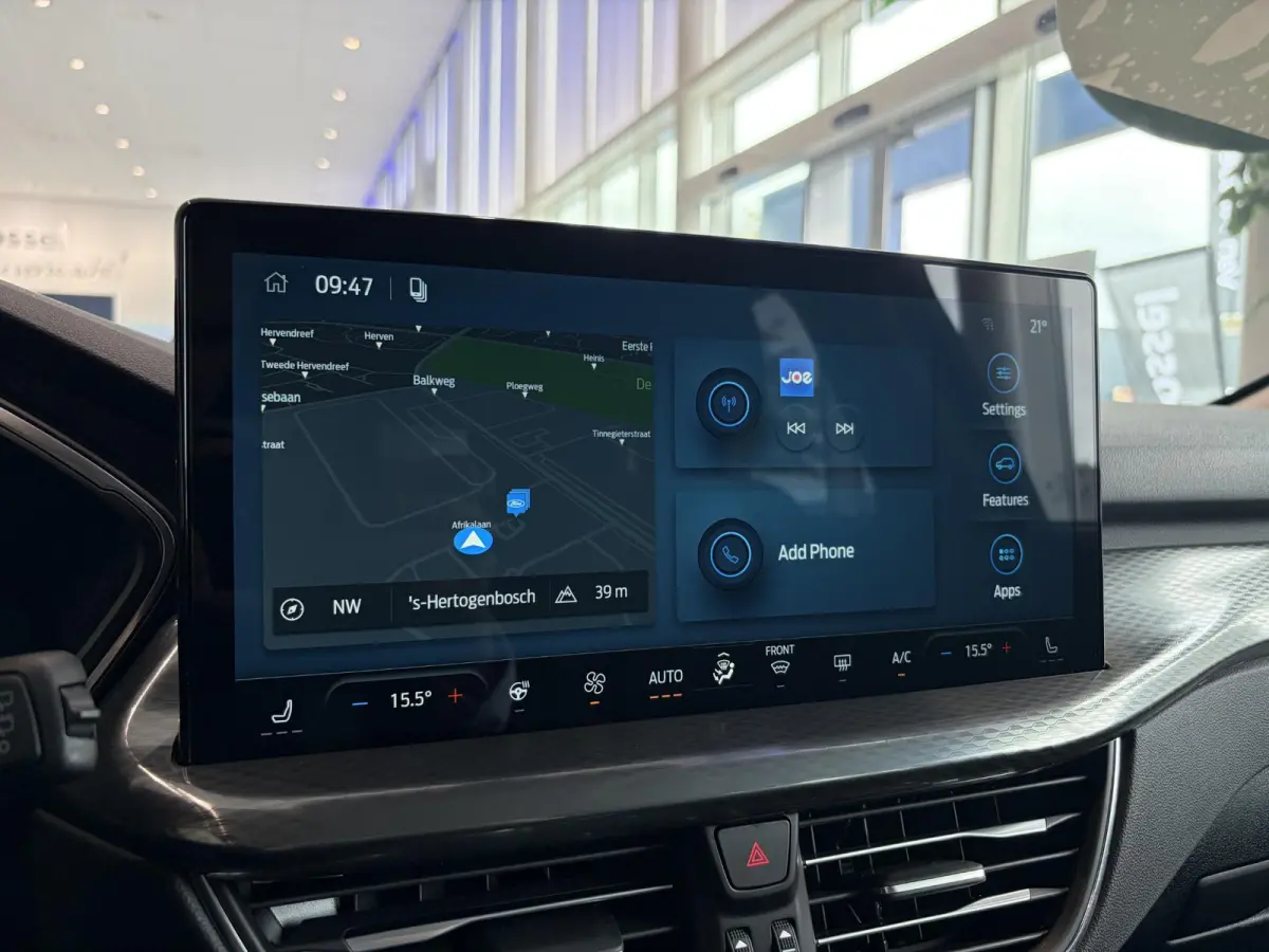 2.5 PHEV Titanium | WEGKLAPBARE TREKHAAK | VERWARMBARE VOORSTOELEN | VERWARMBAAR STUURWIEL | VERWARMBARE VOORRUIT | KEYLESS ENTRY | APPLE CAR PLAY | PARKEERSENSOREN | ACHTERUITRIJCAMERA | NA