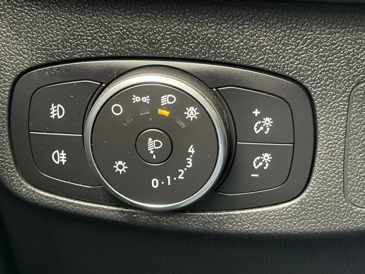 BWJ 2022 1.5 120 PK EcoBlue Connected NIEUW MODEL! | TREKHAAK | CLIMA | CRUISE | CARPLAY