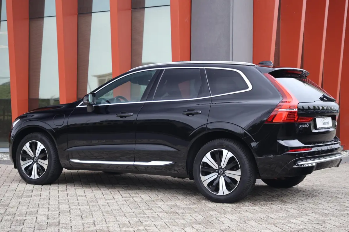 T6 Recharge AWD Plus Bright | Stoelverwarming | Trekhaak | 360° Camera | Long range | Pilot Assist | BLIS | Keyless