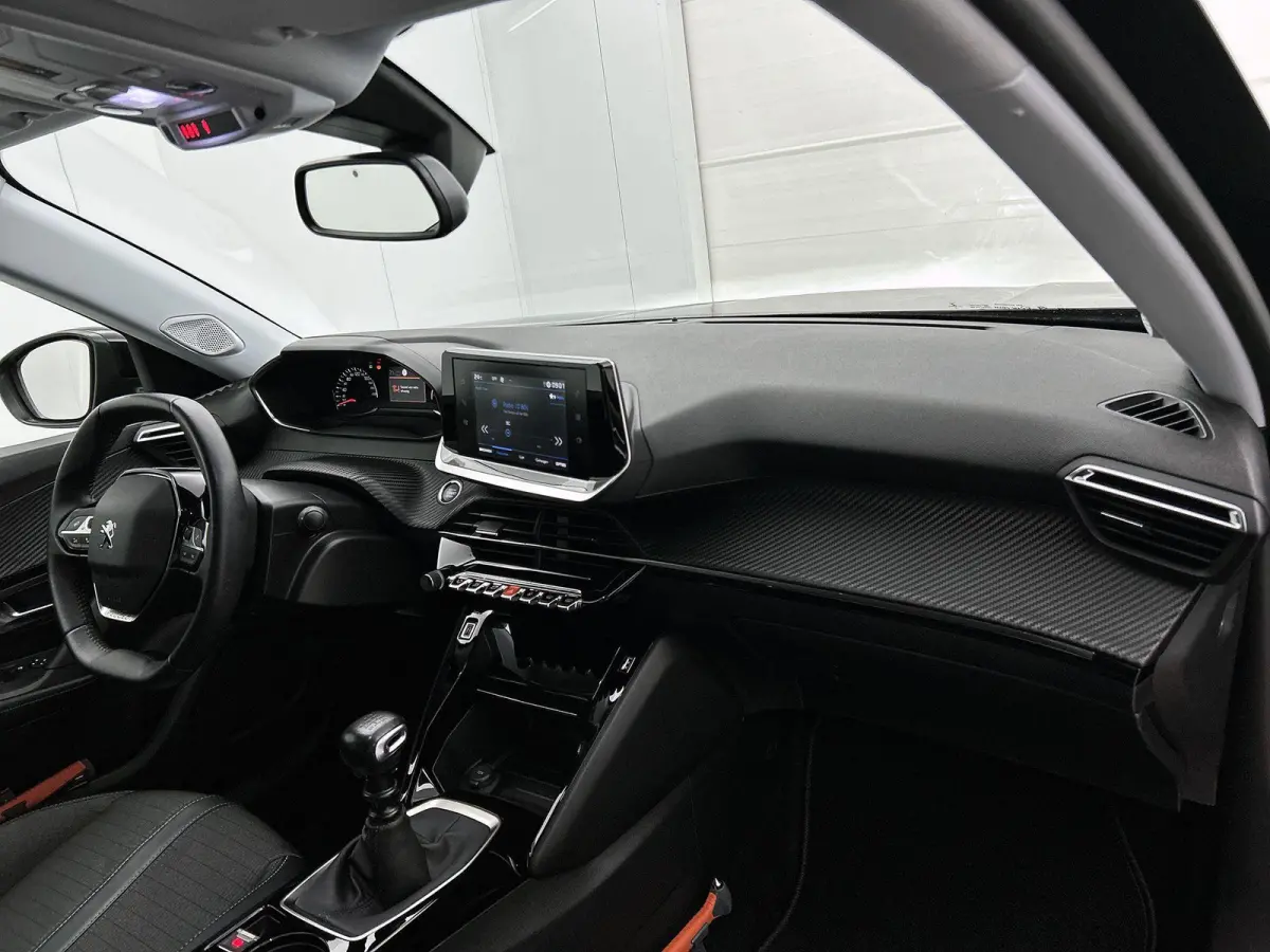1.2 100pk Allure | Trekhaak | Apple Carplay/Android Auto | LMV 17" | Cruise Control | Climate Conrol | Parkeersensoren achter