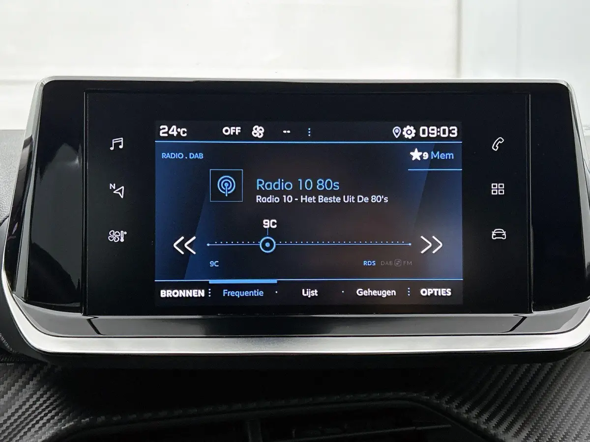 1.2 100pk Allure | Trekhaak | Apple Carplay/Android Auto | LMV 17" | Cruise Control | Climate Conrol | Parkeersensoren achter